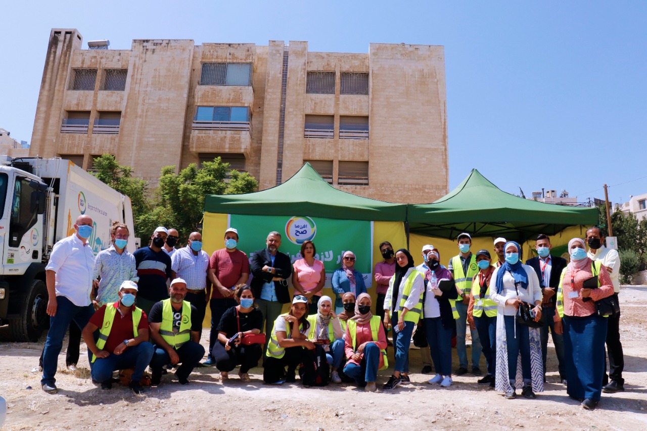 امانة عمان تواصل حملات التوعية البيئية لفرز النفايات